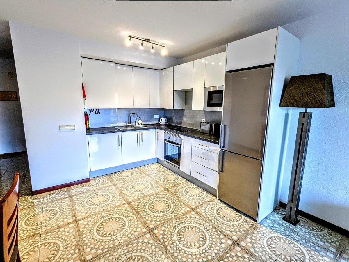 Luxury Newly Refurbished Modern Apartment With Stunning Mountain Views - Xmas And Ny 2025-2026 Now Booking San Miguel de Abona Kültér fotó